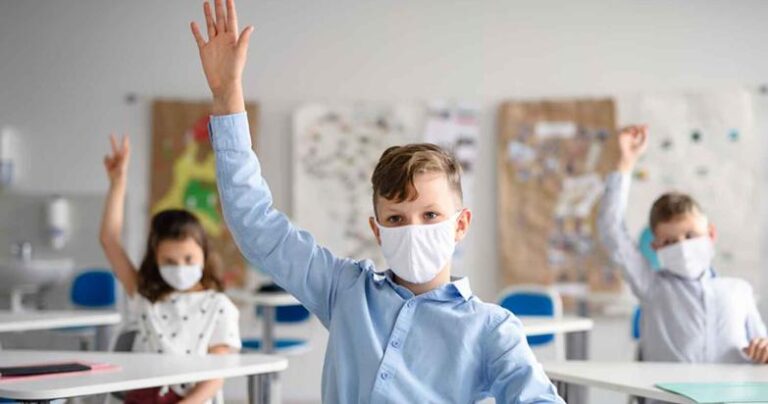 Los niños de más de 6 años tendrán que llevar mascarilla de forma obligatoria.