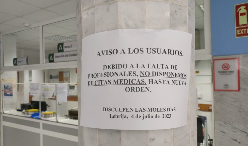 cartel centro salud lebrija