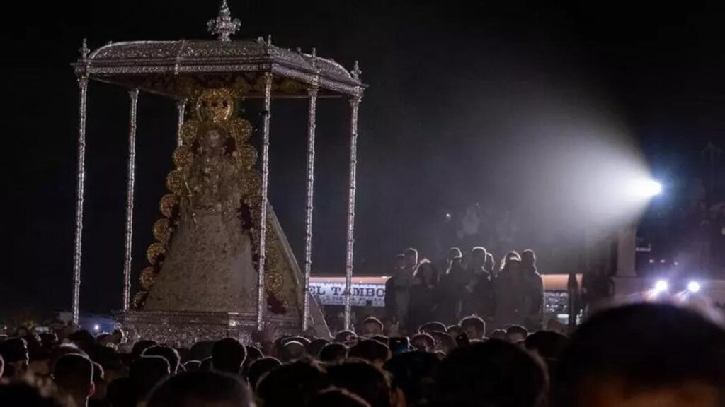 virgen del rocio julian perez efe