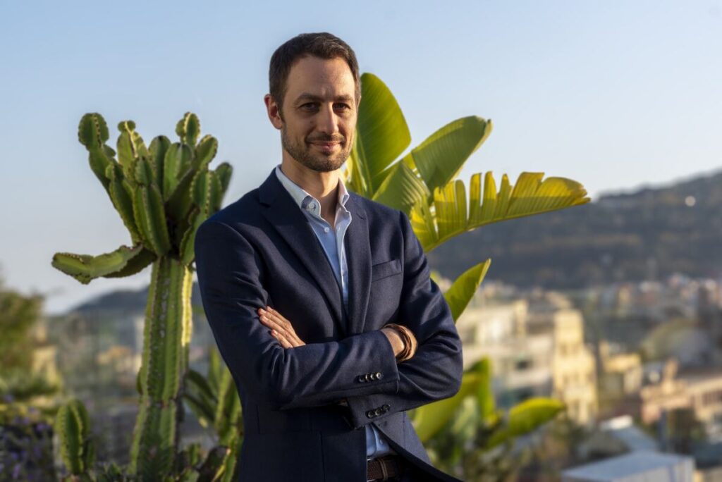 ceo airbnb espana