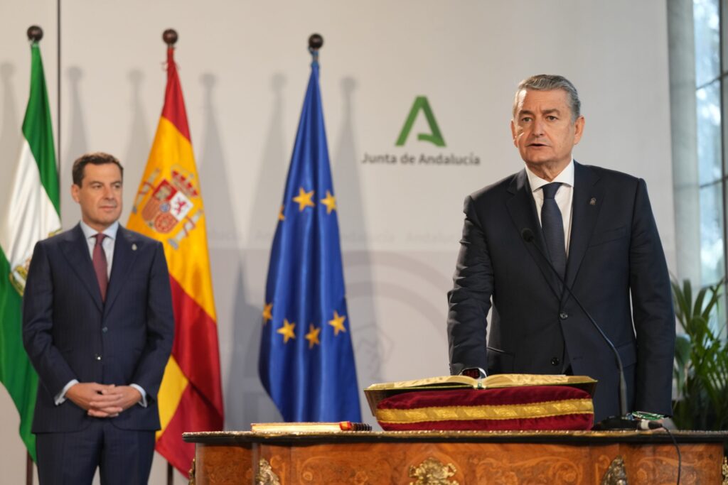 251015 JMM Toma posesion 1